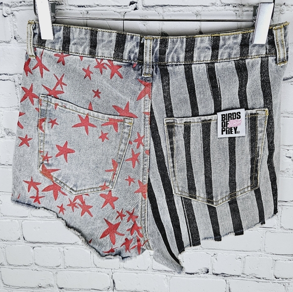 BIRDS OF PREY | stars & stripes cutoff distressed denim jean shorts - Picture 2 of 5